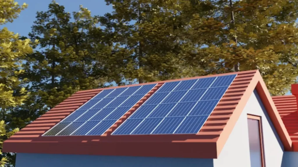 Paneles solares en tejado de vivienda unifamiliar vistos desde ángulo lateral, ilustrando la relación entre la instalación y el precio justo por kWp
